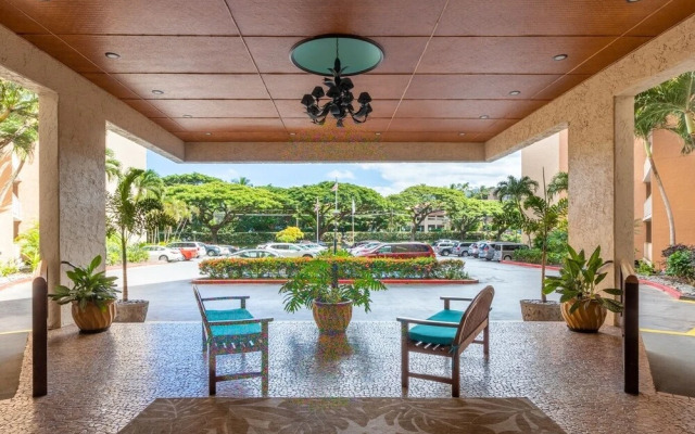 Royal Kahana 702 Studio Bedroom Condo by RedAwning