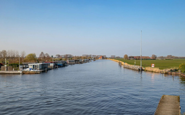 Welcoming Holiday Home in Grou Near River