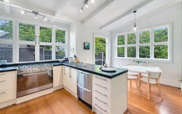 Classic 3 Bedroom Home near Ponsonby Rd