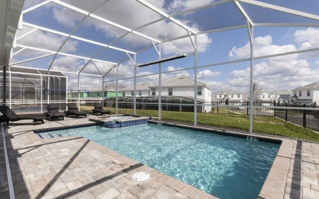 Champions Gate-9048sltstdjil 8 Bedroom Home