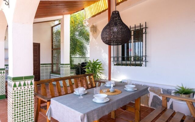 Wonderful Villa with Private Pool in Fuengirola Ref 110