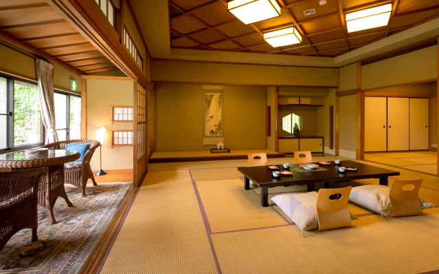 Kanazawa Yuwaku Onsen Ryokan Kanaya