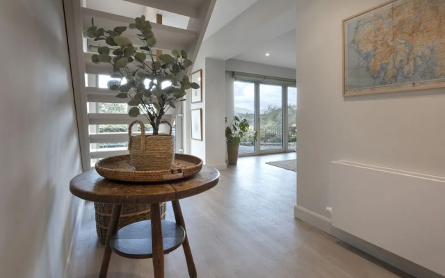 Barakat Lakes Escape