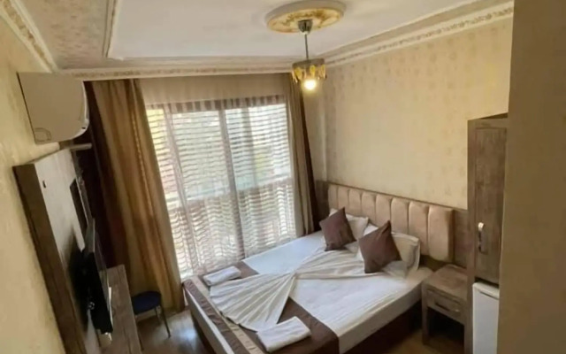 Ozgur Hotel