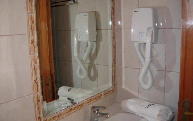 Philippos Studios & Apartments