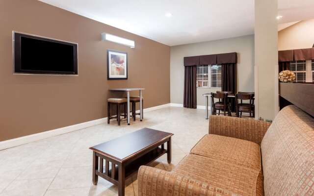 Microtel Inn & Suites by Wyndham Macon