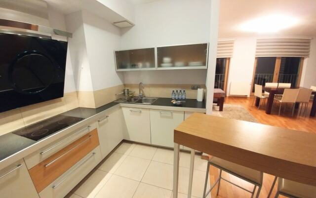 Angel Plaza Apartments