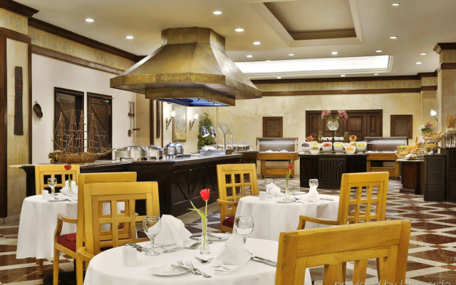 Hilton Alexandria Green Plaza