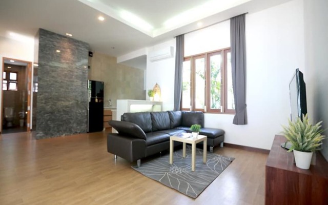 Grand Villa