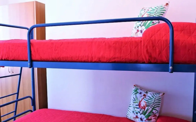 Pleasant Holiday Home With Shared Swimming Pool