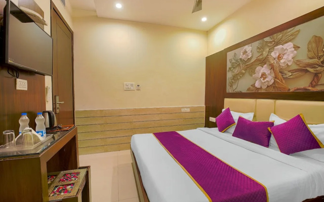 Hotel Crown