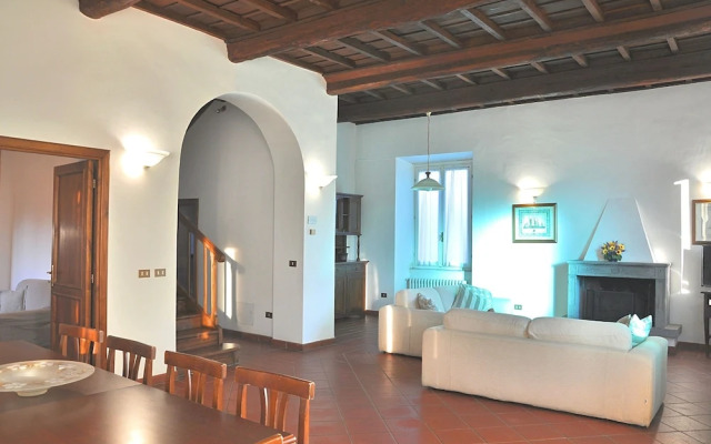Villa Montecasciano - 8 Sleeps Private Garden