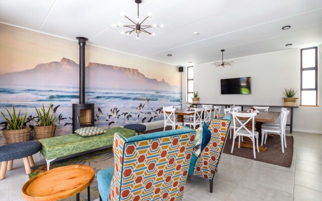 Richwood Modern Condo