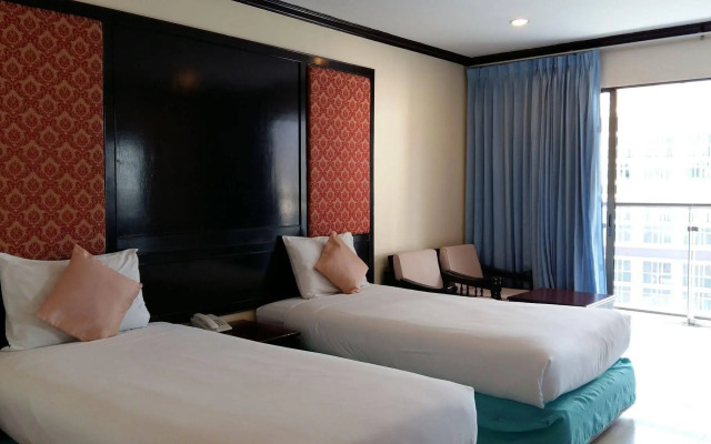 Mike Beach Resort Pattaya - SHA
