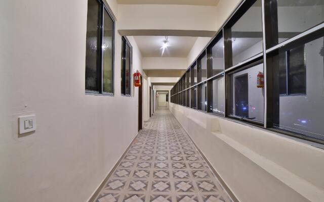 OYO 28070 Welcome Hotel And Guest House