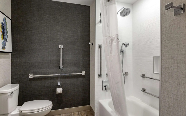 Cambria Hotel Manchester South Windsor