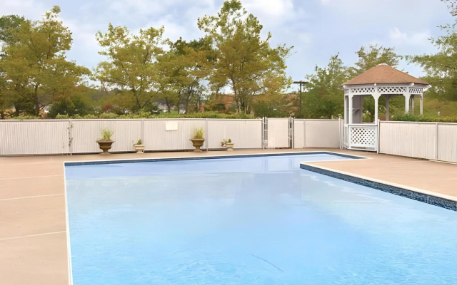 Ramada by Wyndham Toms River