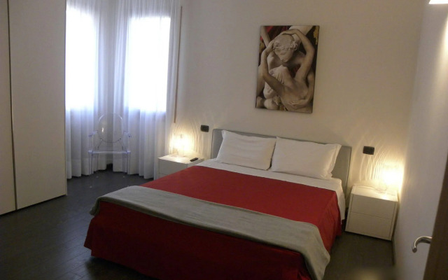 Venice Apartments Dante