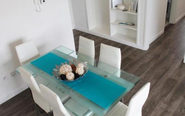 Lazuli Beachfront Apartment 254