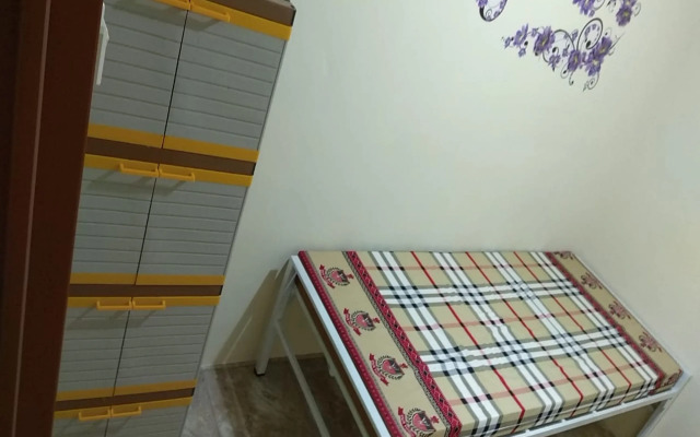 Eiffel Residence Cideng by ZUZU