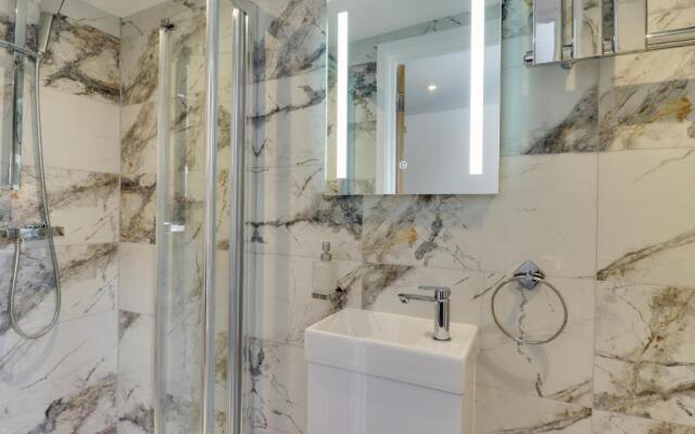 Master accommodation suite 10