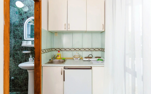 Franeta Apartments