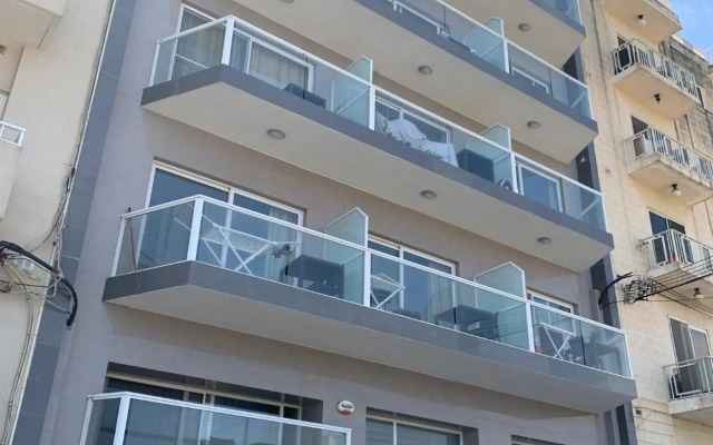 Vista Point - Cast Renting