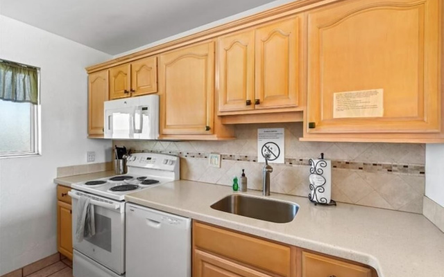 Menehune Shores, #524 2 Bedroom Condo
