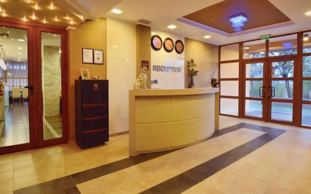 Kamilite Family Hotel