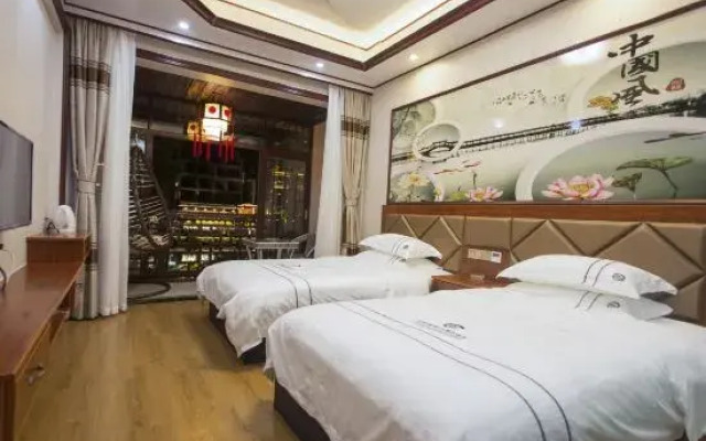 Gongyulou River View Homestay