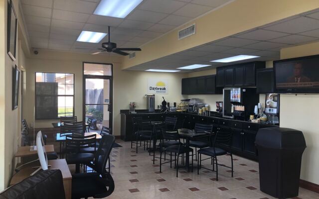 Days Inn Lake Charles