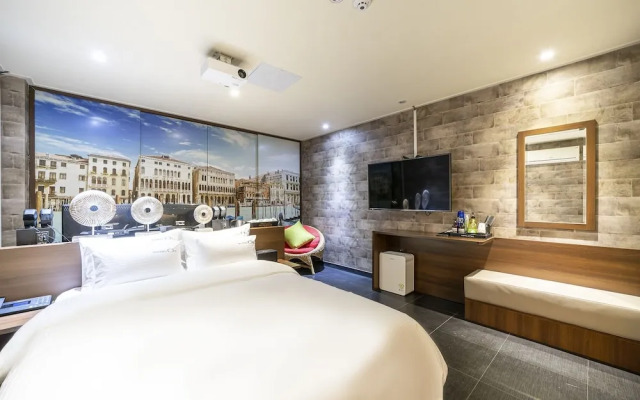 Tongyeong Hotel O2