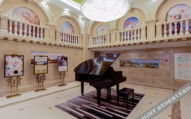 Vienna International Hotel (Nanchang Honggutan Xuefu Avenue)