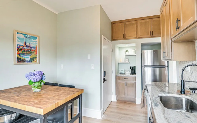 Albany Vacation Rental w/ State Capitol Views!