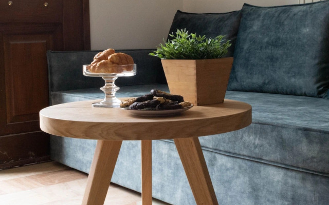 Oniropetra Luxury Suites