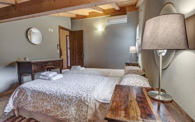 Mastrogiannis Farm House