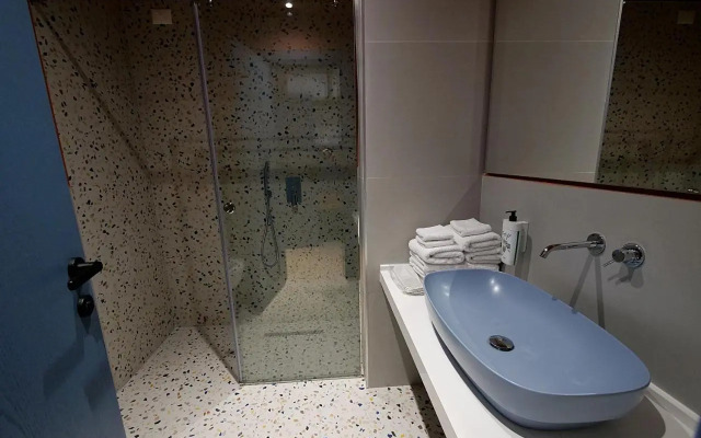 Rich Boutique Hotel