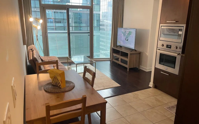 The Bay Suites - Entertainment Dist