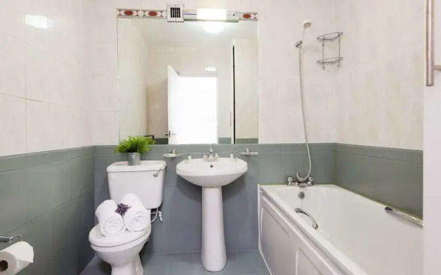 FG Property - Earls Court Cromwell Sherborne I