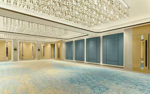 Hilton Garden Inn Surat City Centre