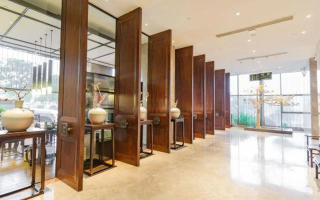 Tianxiachan Binjiang Hotel