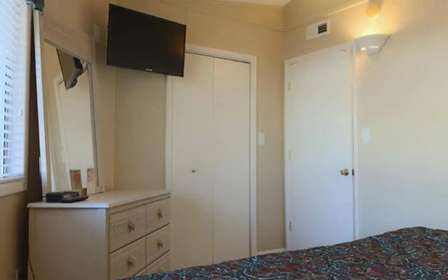 Country Club Villas