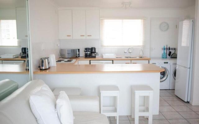 No 4 on Cliff, Beach Club