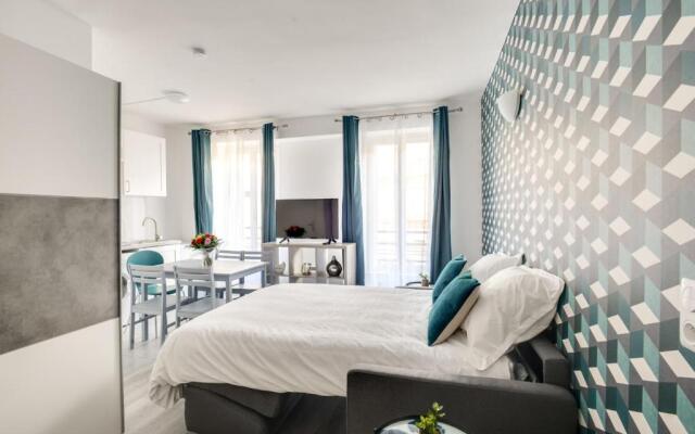 801-Suite Luxury, APT Terrace, Door of Paris- PRM