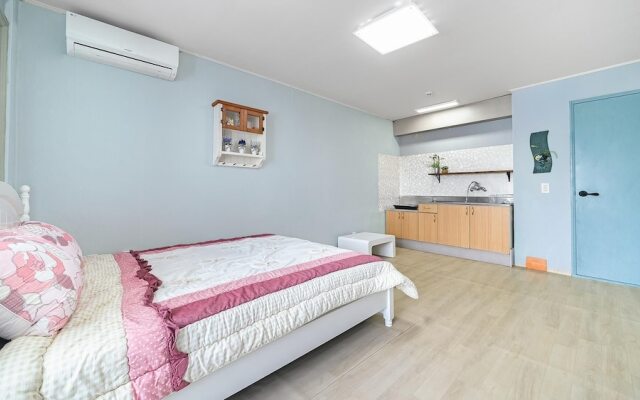 Geoje Oedohouse Pension