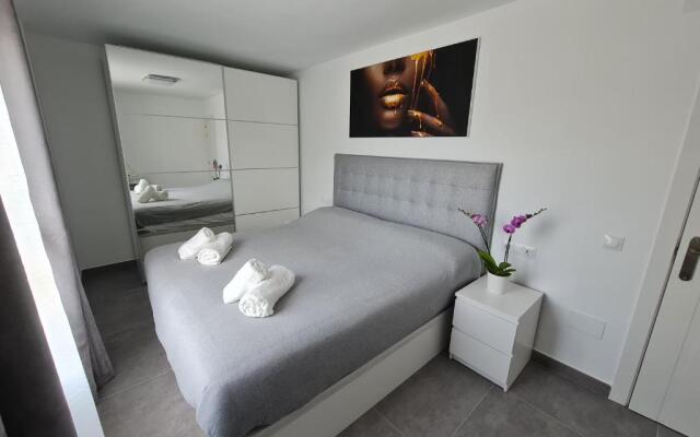 Modern 3 Bedroom Luxury Apartment in Torremolinos
