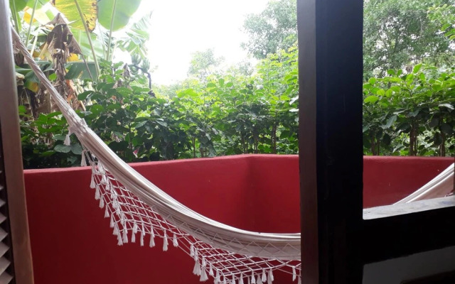 Novos Baianos Hostel e Suites