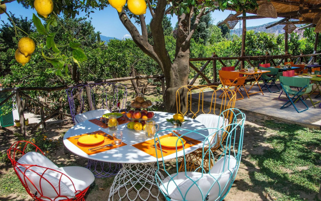 Relais Correale Rooms & Garden