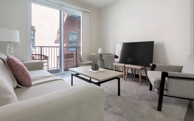 275 On The Park - Senate Apartments By Barsala
