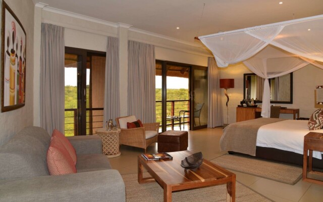 Victoria Falls Safari Lodge